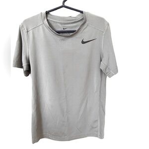 🍁 BUNDLE ONLY - 5/$15 - Nike Dry-Fit Short Sleeve Shirt - NWOT